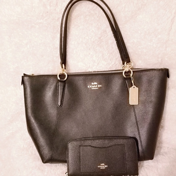NWT Coach Ava Tote and Wallet - Picture 1 of 6